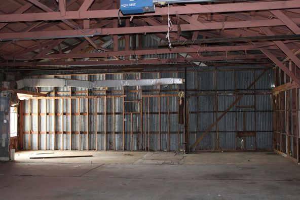 470 S 4th St, Beaumont, TX 77701